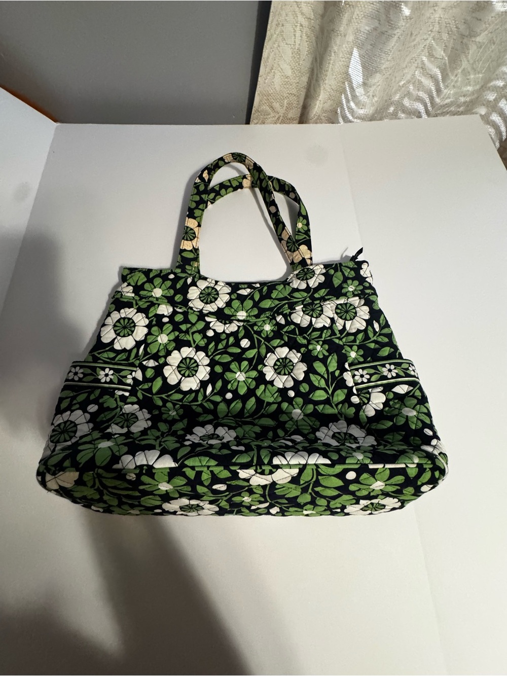 Vera Bradley “LUCKY YOU” Retired Pattern Pleated Tote Zippered Bag Pockets Zip